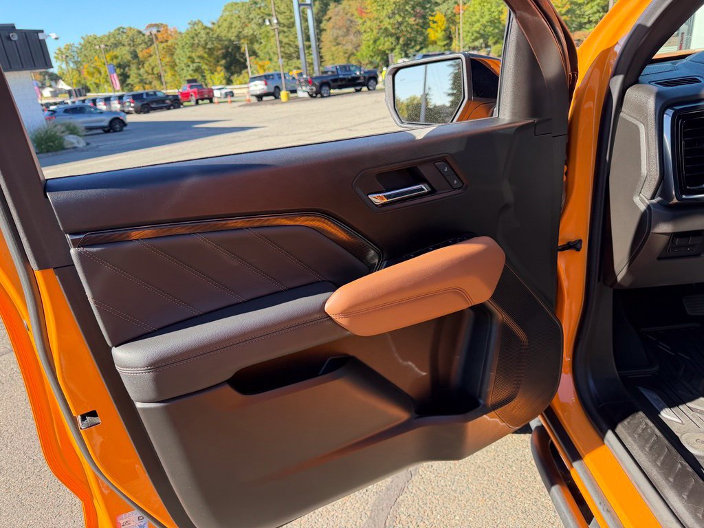2025 GMC Canyon AT4 - Photo 19