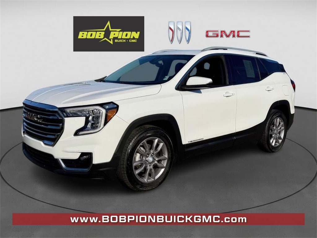 2023 GMC Terrain SLT's photo