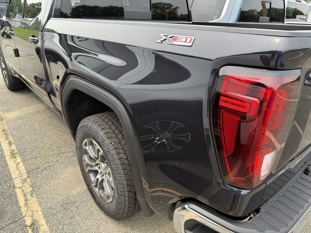 2026 Gmc Sierra 1500 SLE photo 3