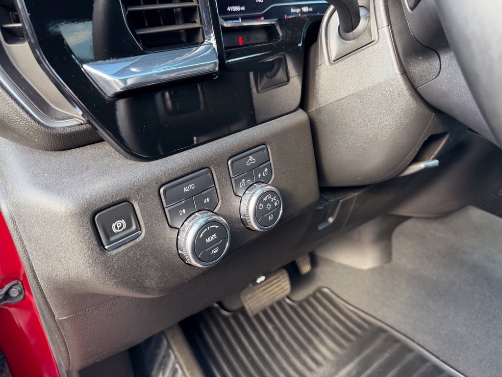 2024 GMC Sierra 1500 Elevation - Photo 17