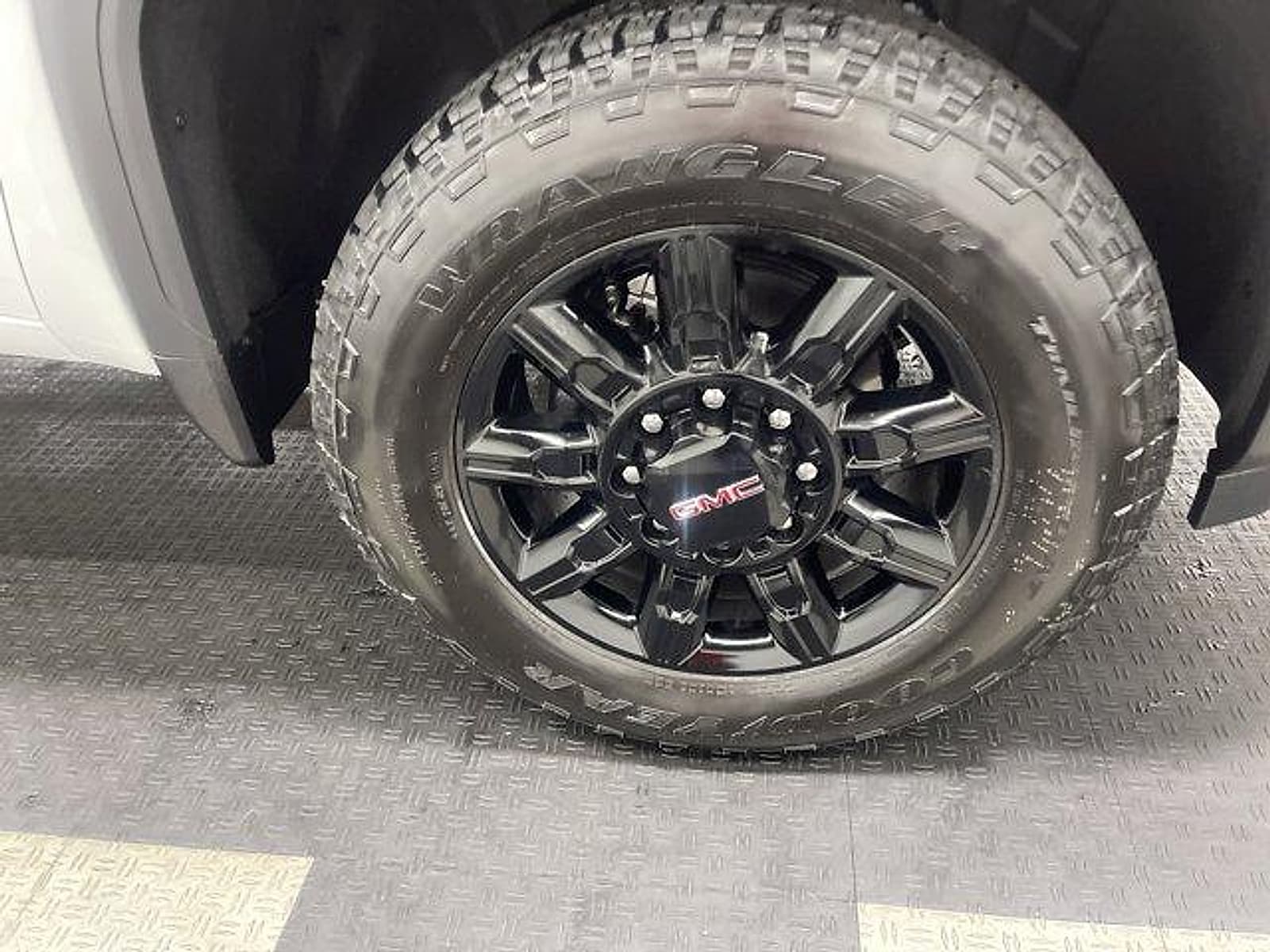 2026 GMC Sierra 2500HD AT4 - Photo 20