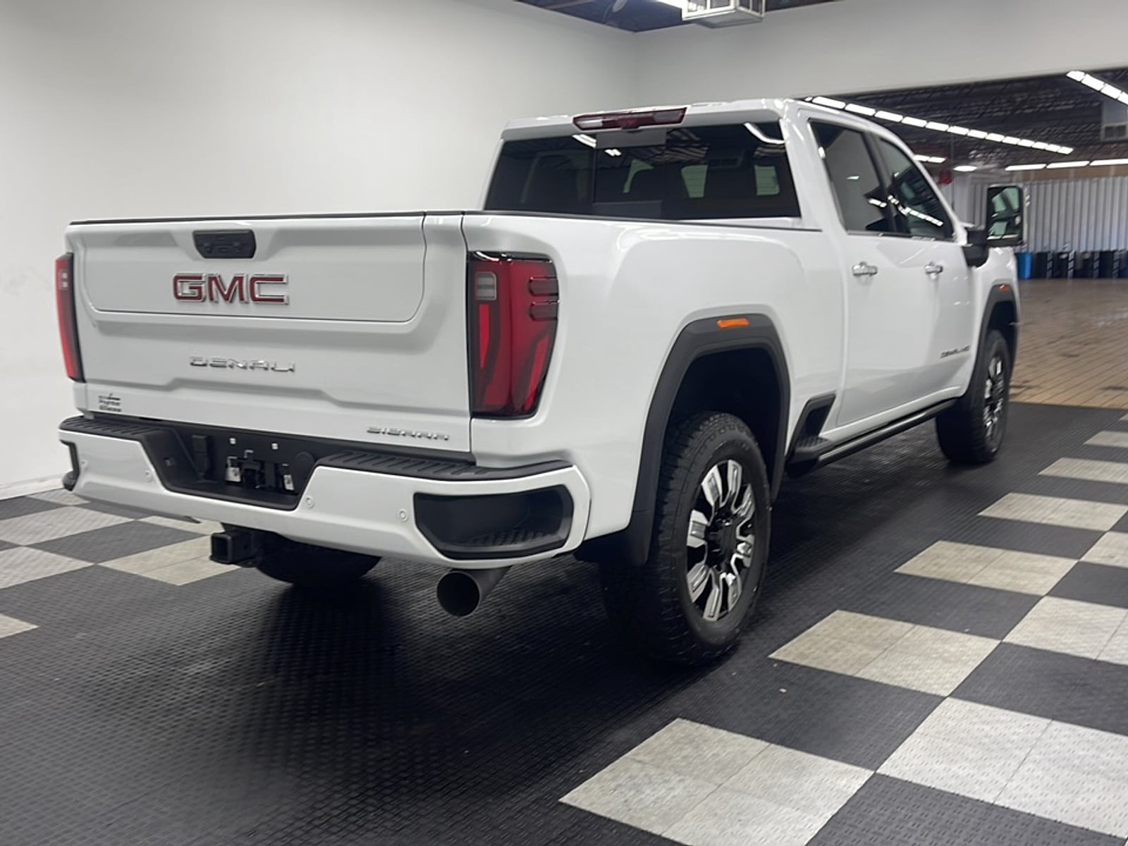 2026 GMC Sierra 2500HD Denali - Photo 19