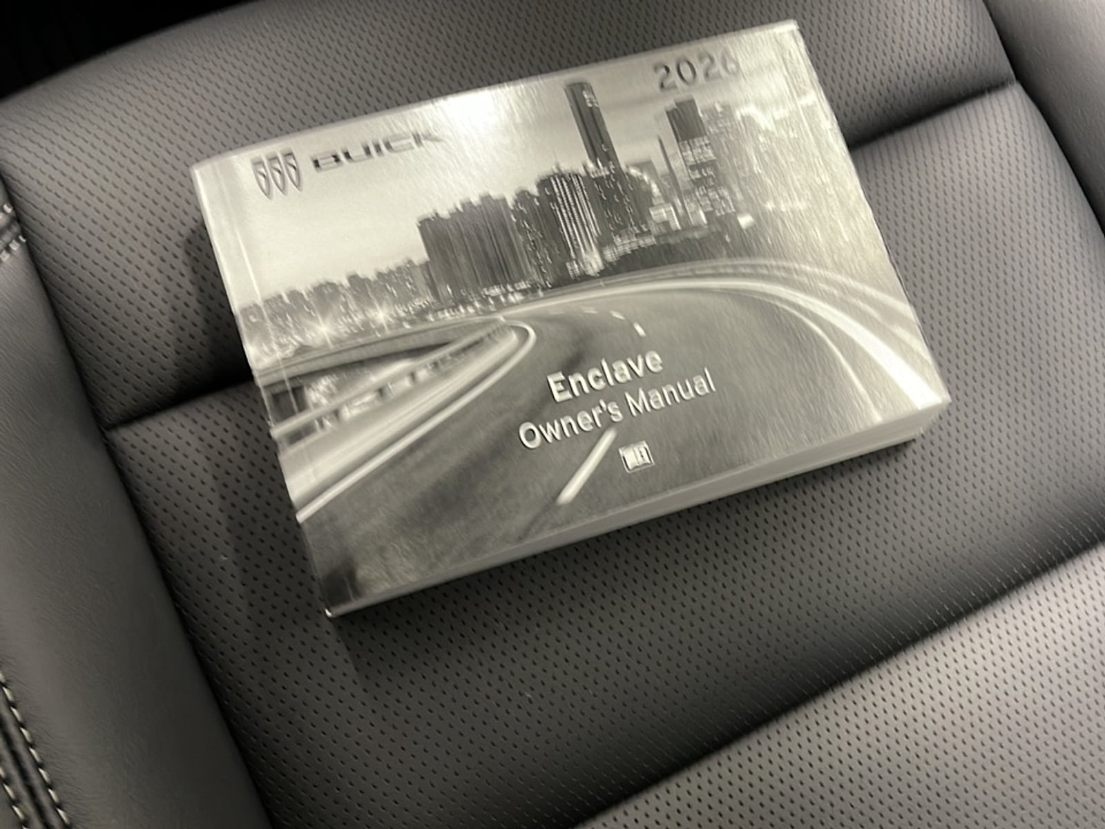 2026 Buick Enclave Avenir - Photo 30