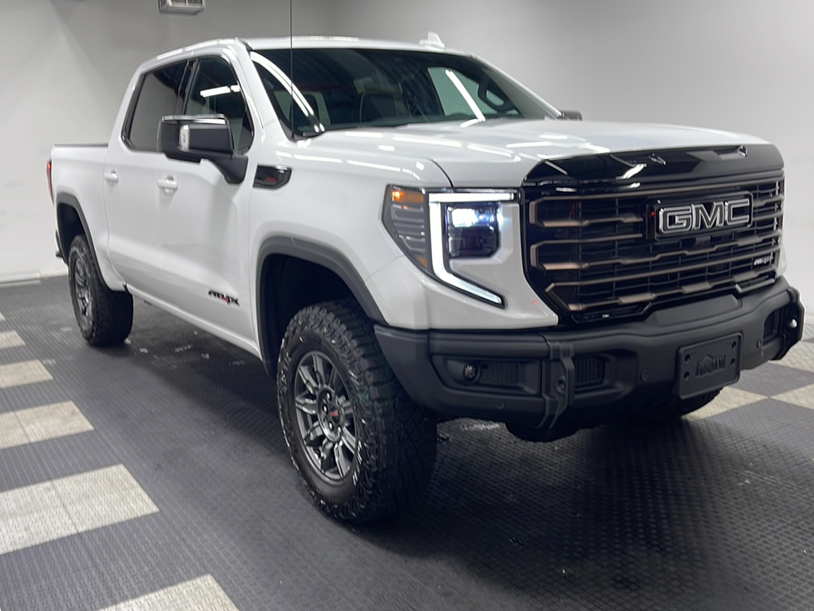 2026 GMC Sierra 1500 AT4X - Photo 24