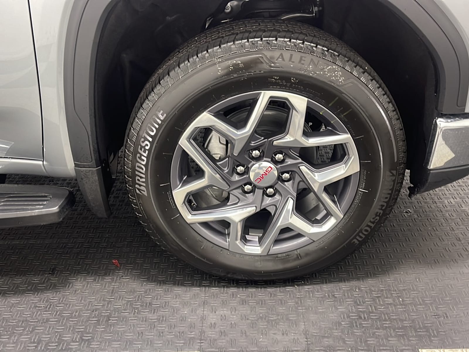2026 GMC Sierra 1500 SLT - Photo 22