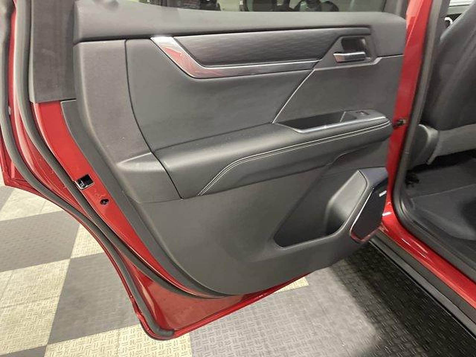 2026 GMC Acadia Elevation - Photo 11