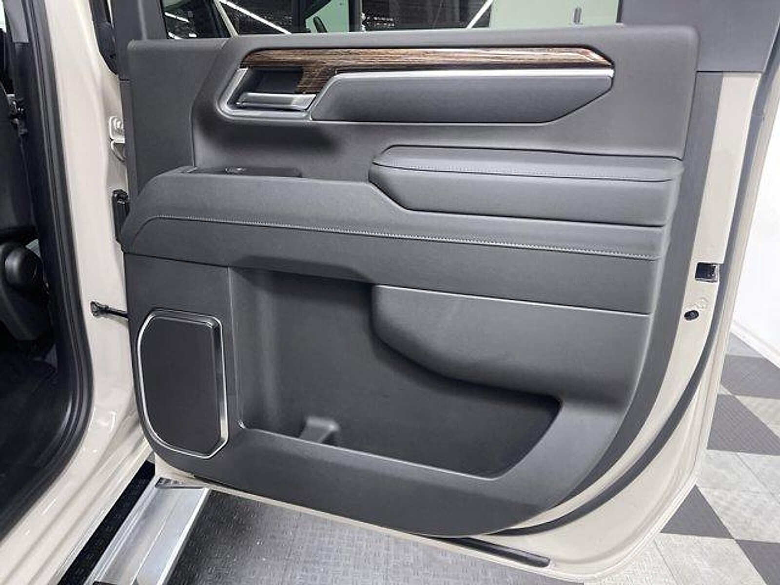 2026 GMC Sierra 2500HD SLE - Photo 13