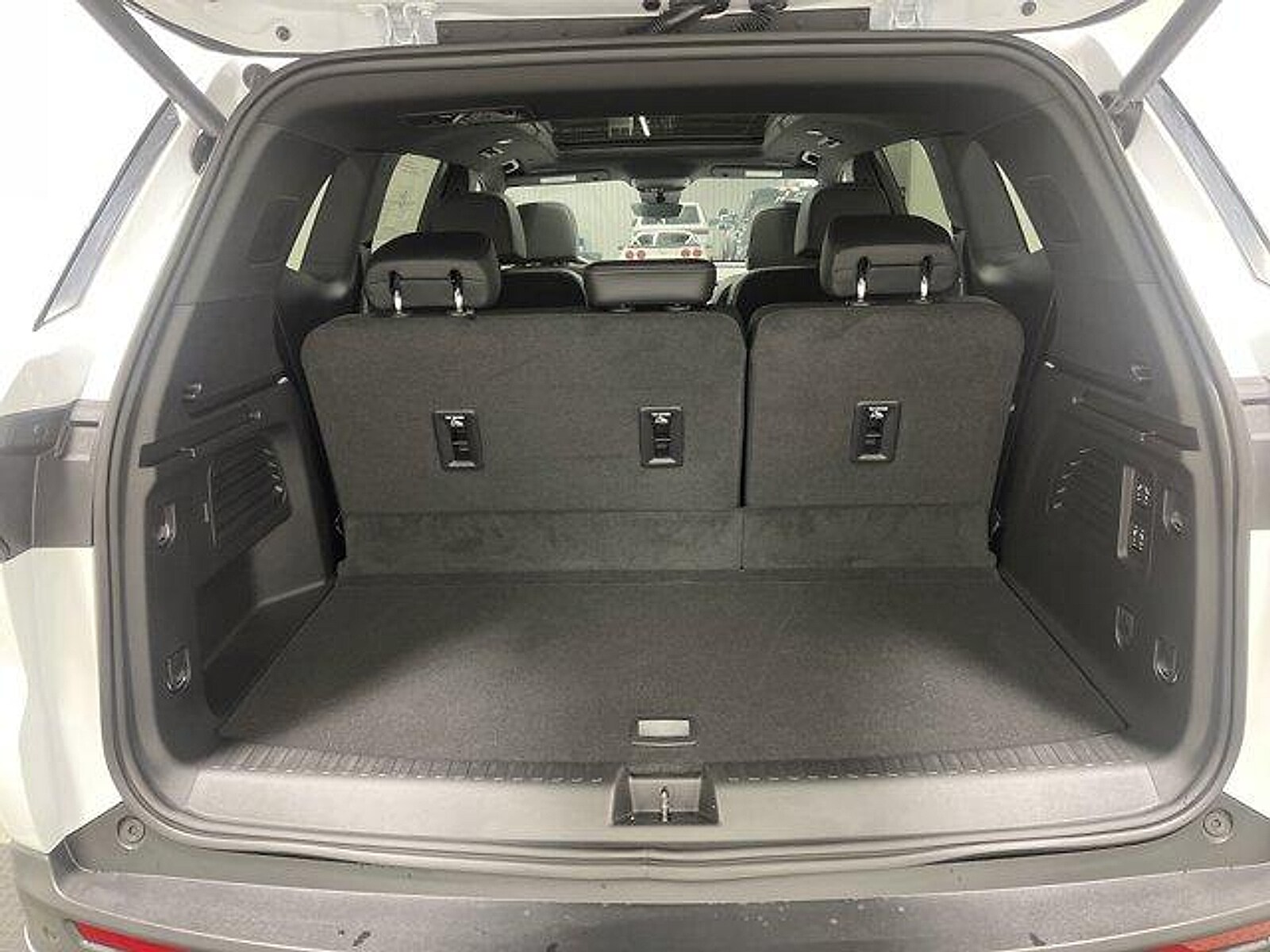 2026 Buick Enclave Preferred - Photo 13