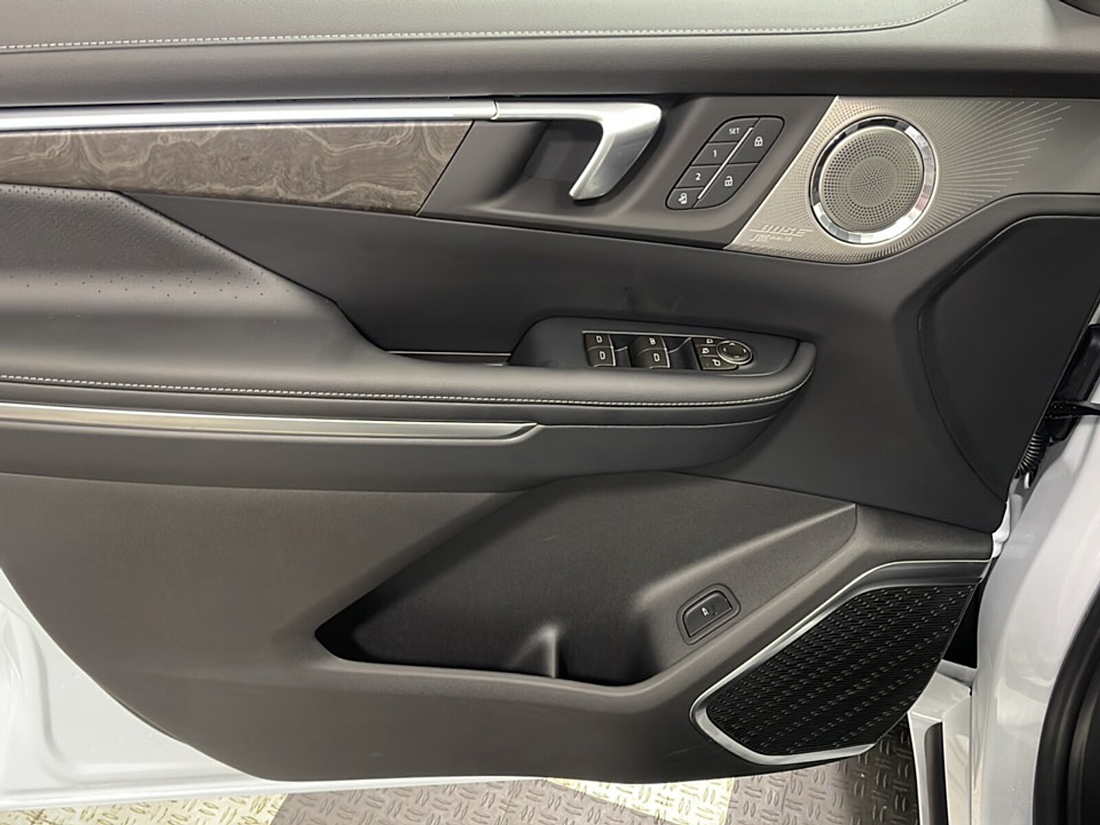 2027 Buick Enclave Avenir - Photo 14