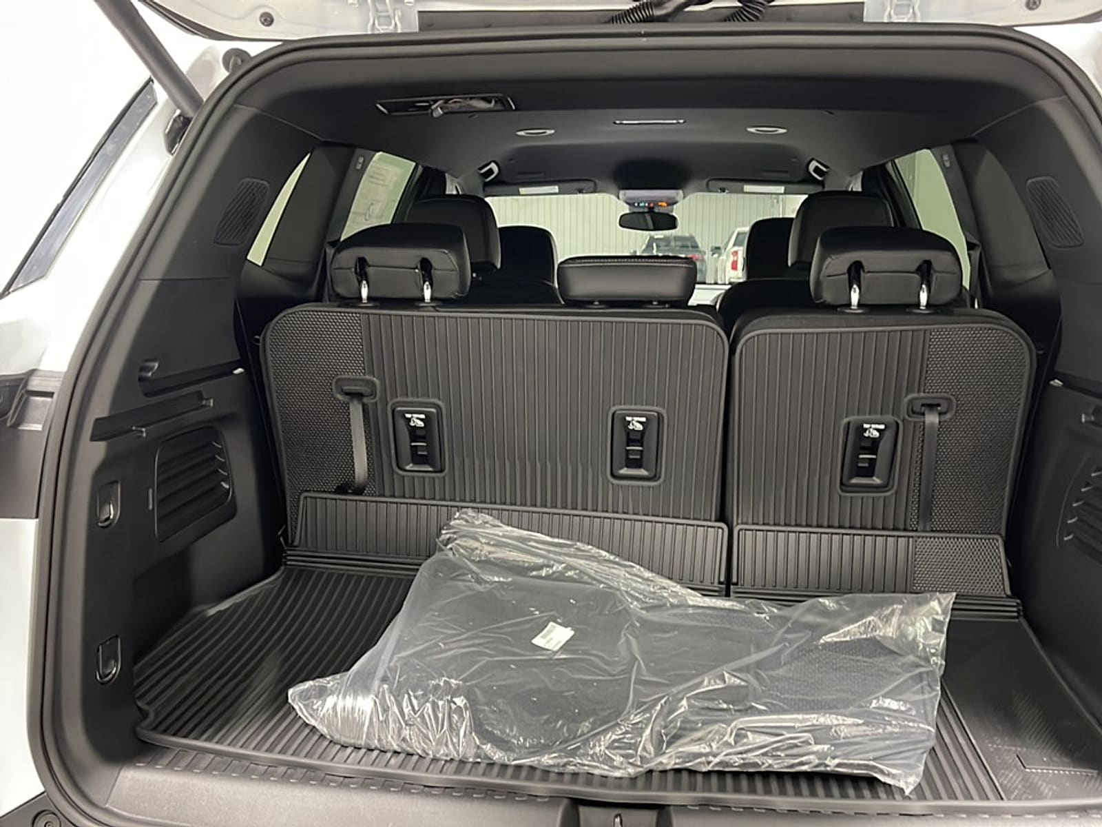 2026 Buick Enclave Preferred - Photo 18