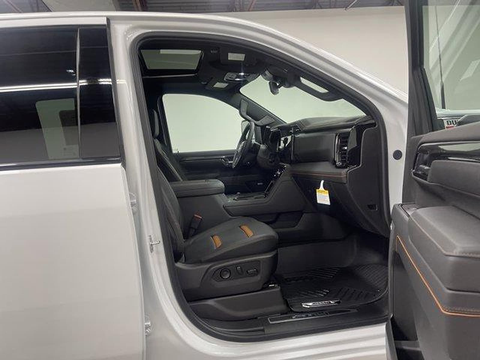 2026 GMC Sierra 2500HD AT4 - Photo 18
