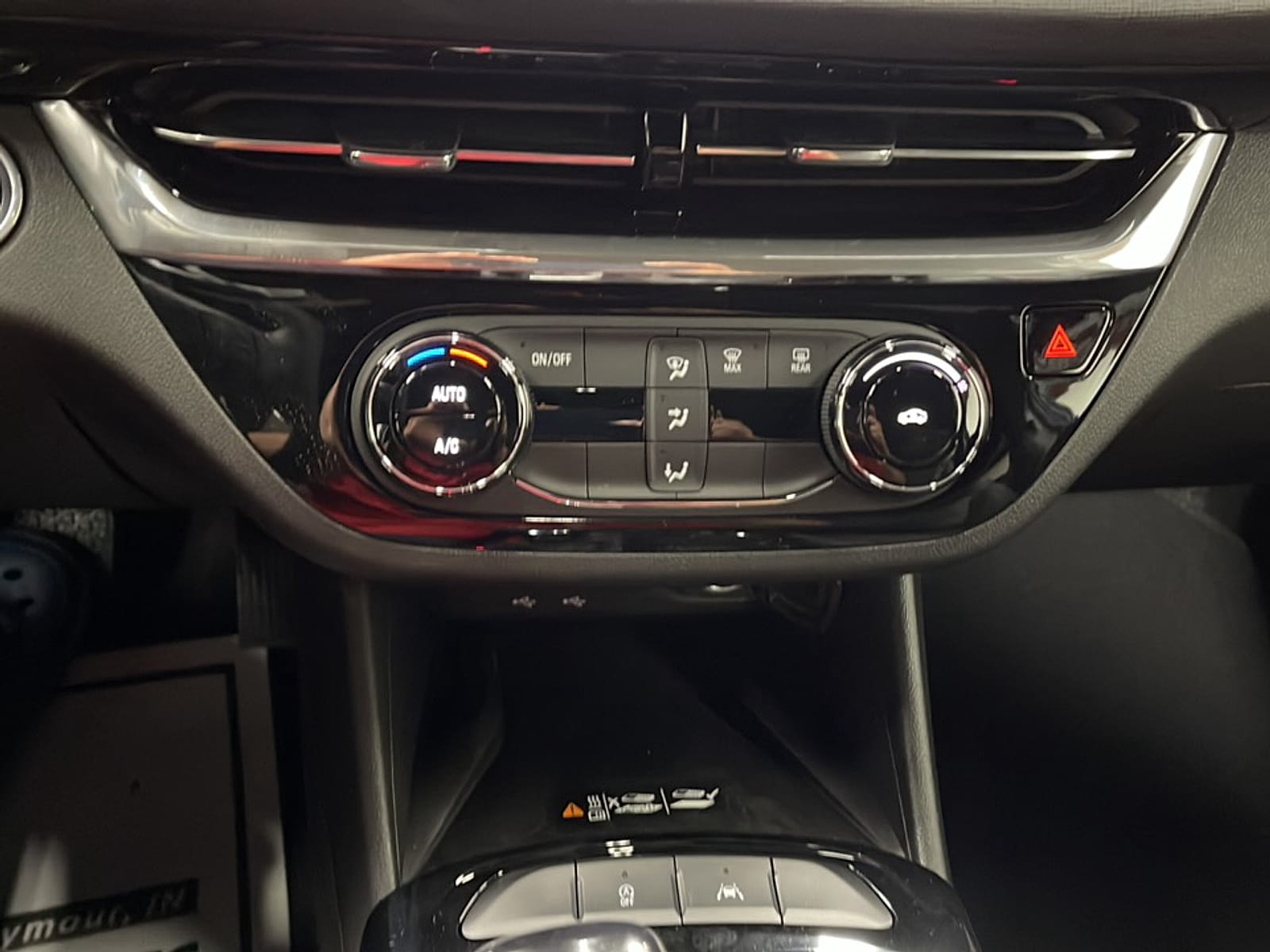 2026 Buick Envista Sport Touring - Photo 11