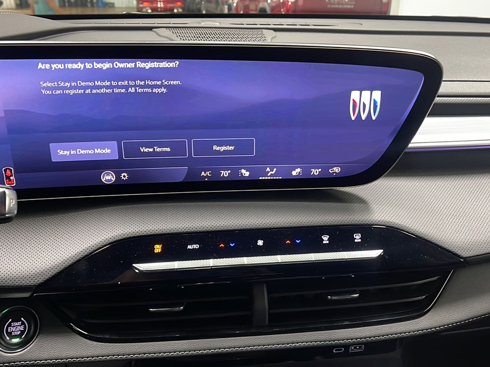 2027 Buick Enclave Preferred - Photo 8