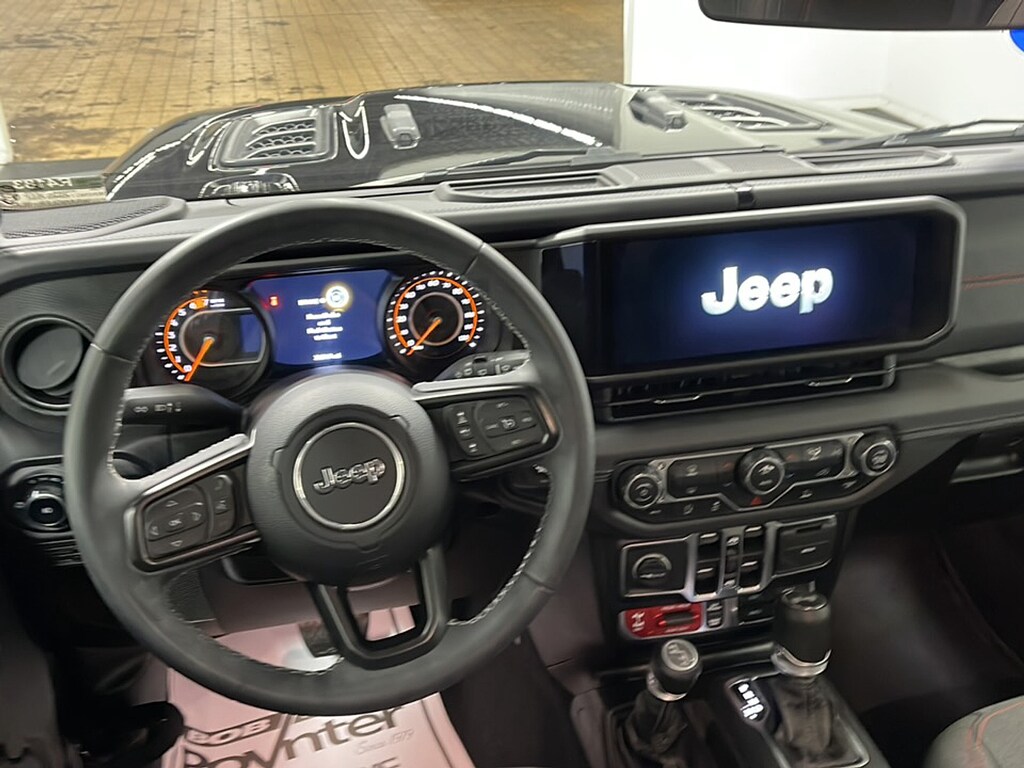 Used 2025 Jeep Wrangler Rubicon