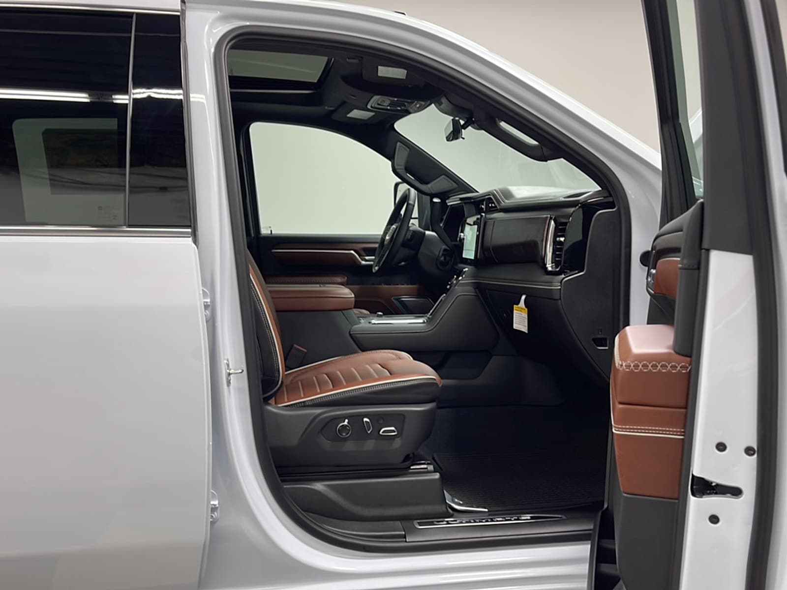 2026 GMC Sierra 2500HD Denali Ultimate - Photo 22