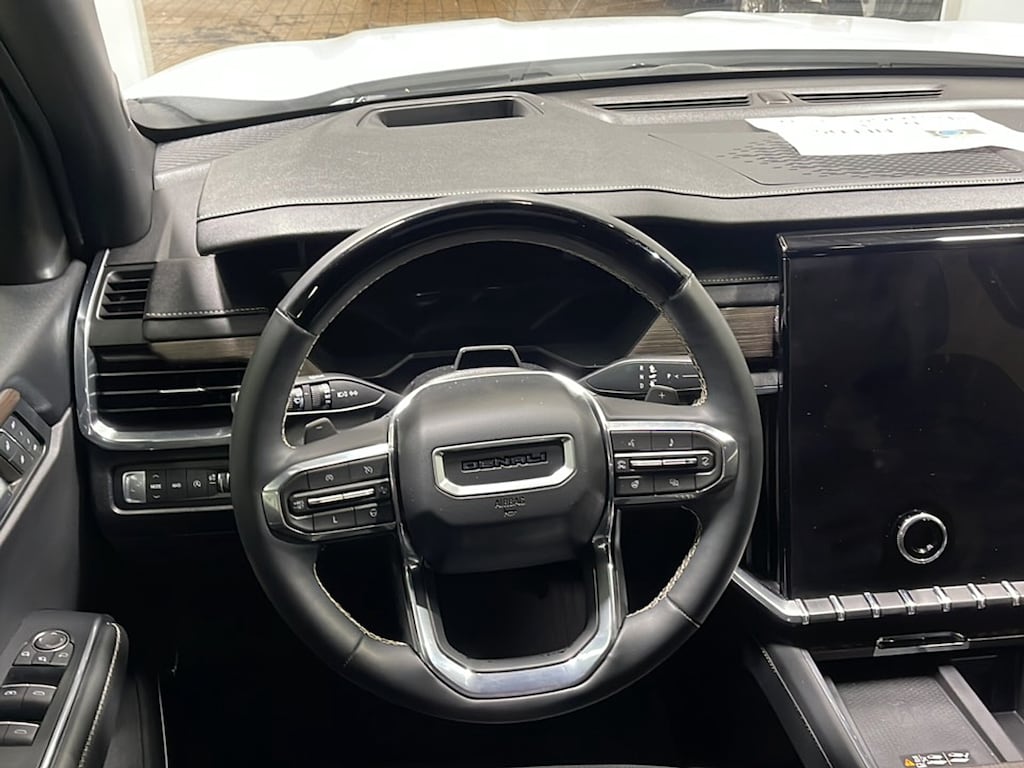 Used 2024 GMC Acadia Denali SUV