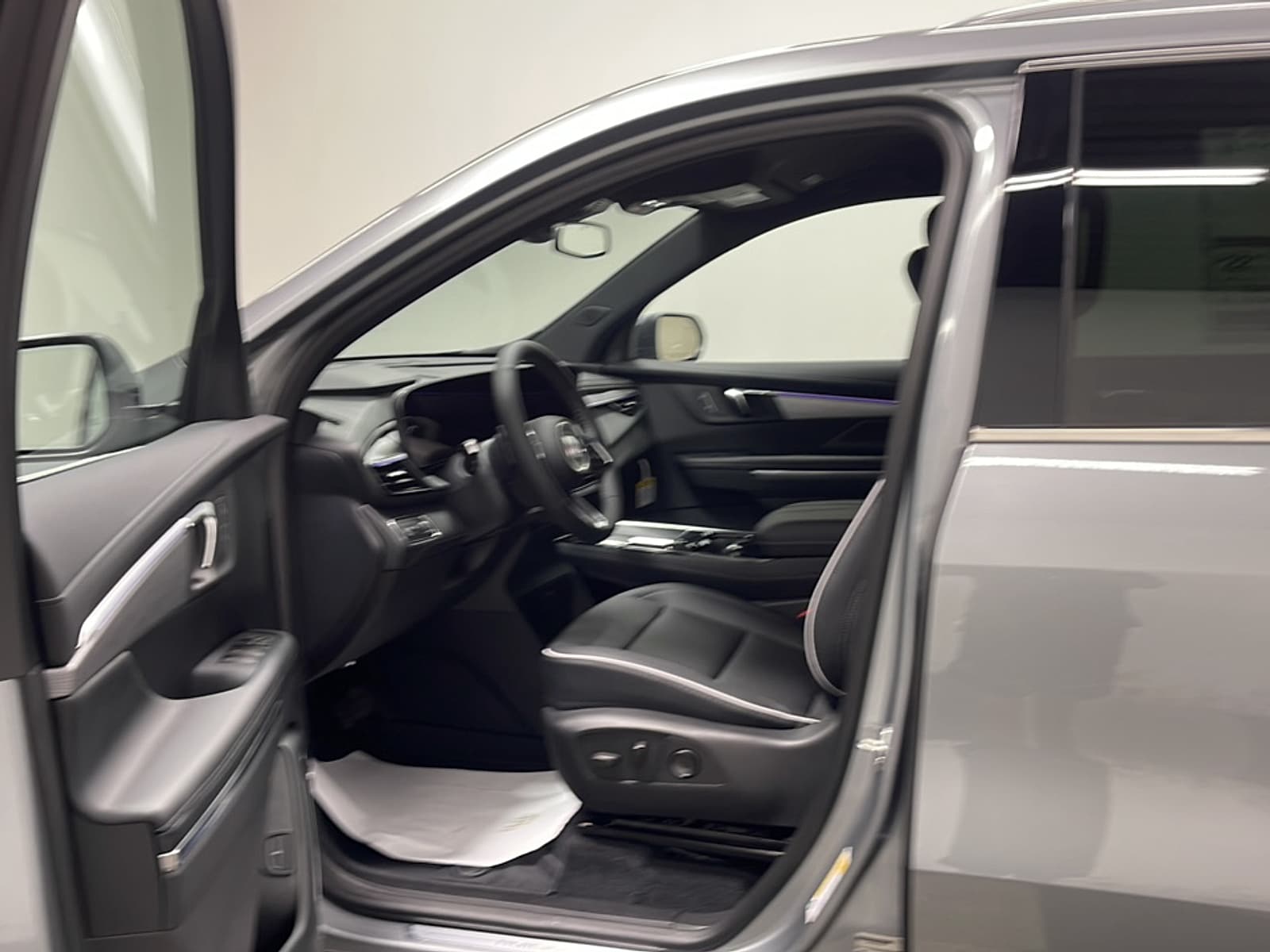 2027 Buick Enclave Preferred - Photo 2