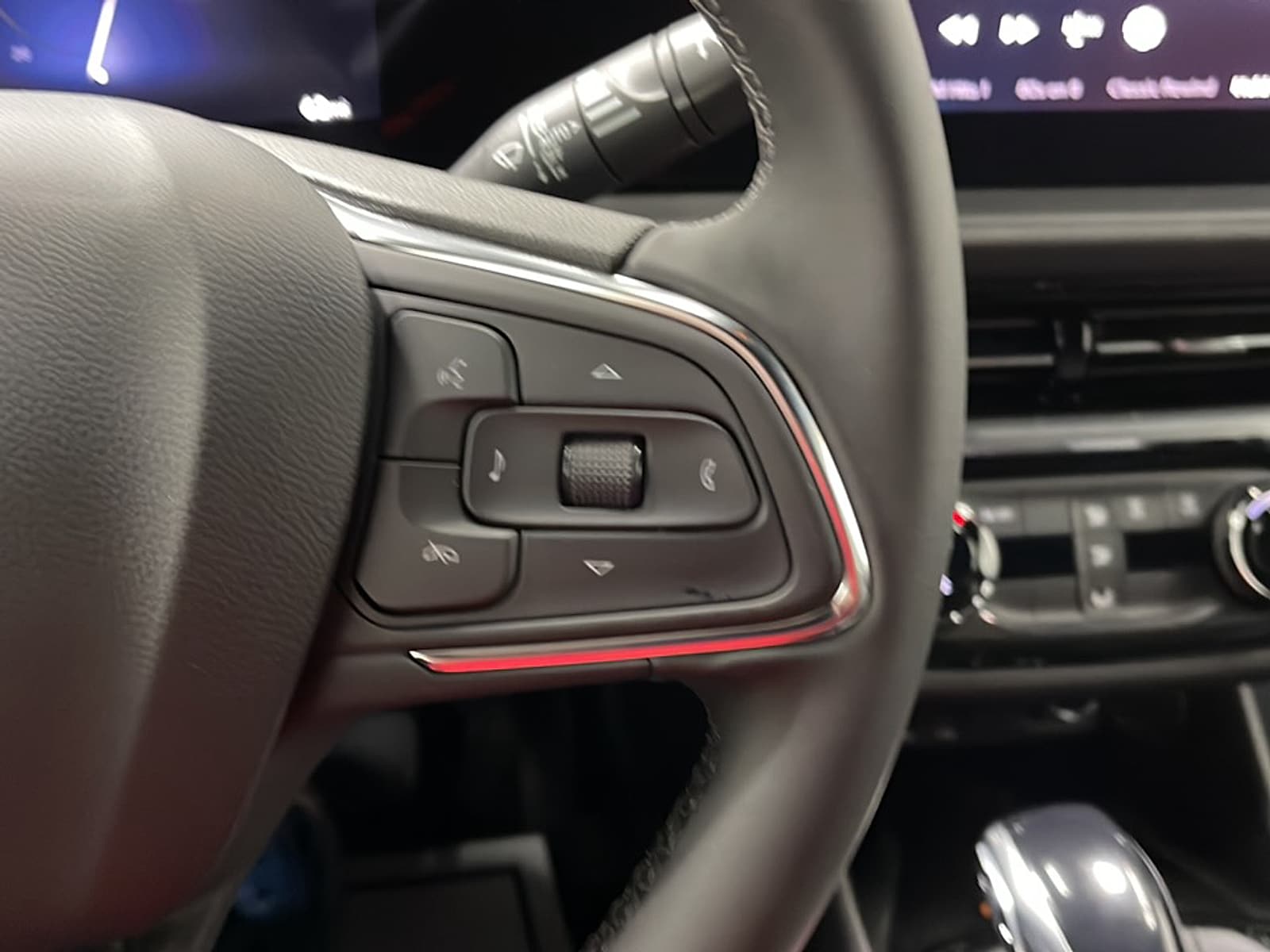 2026 Buick Envista Sport Touring - Photo 7