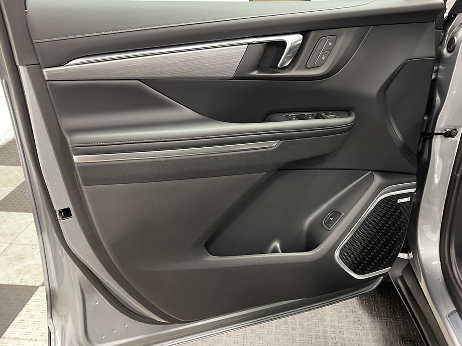 2026 Buick Enclave Preferred - Photo 13