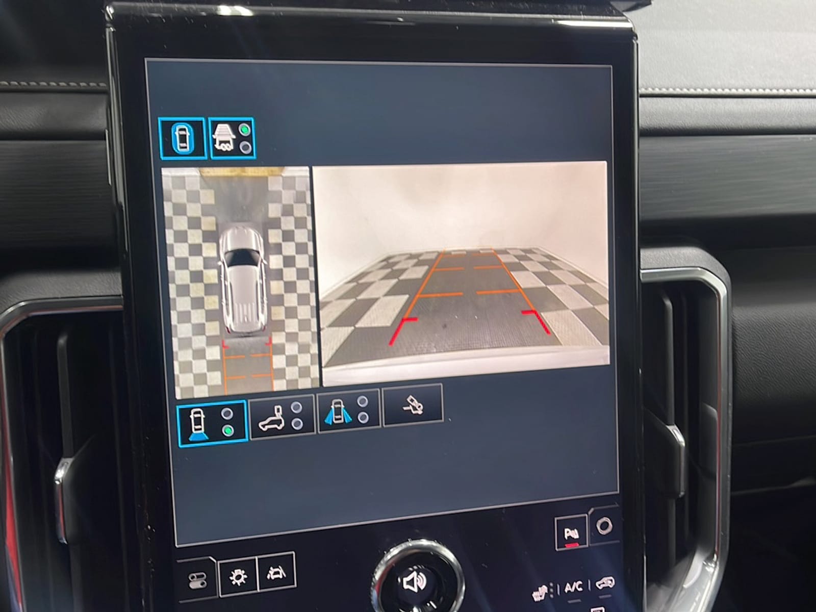 2026 GMC Acadia Elevation - Photo 10