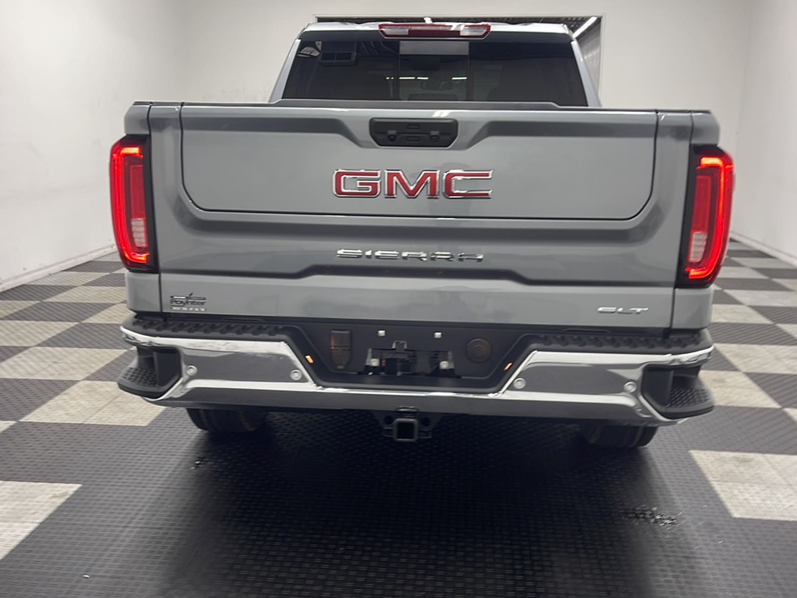 2026 GMC Sierra 1500 SLT - Photo 17