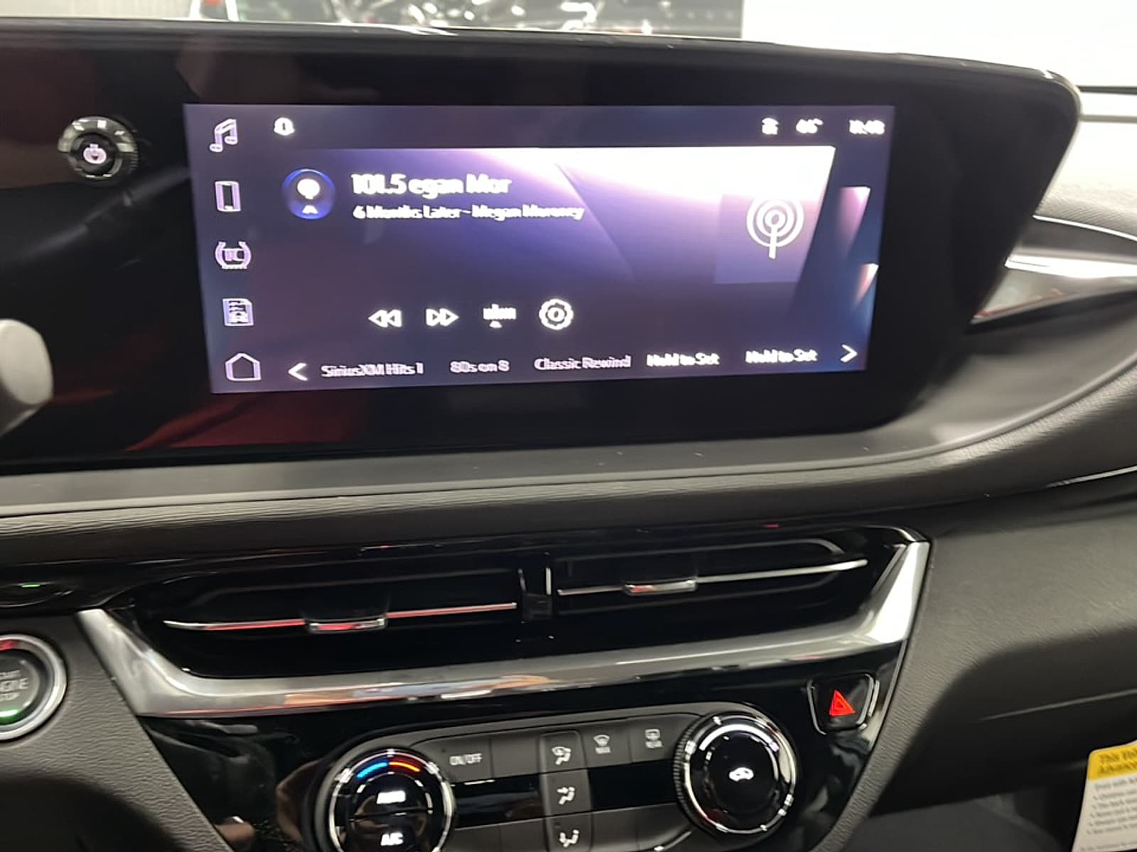 2026 Buick Envista Sport Touring - Photo 8