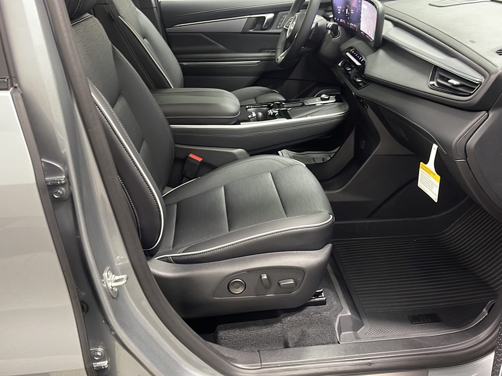 2026 Buick Enclave Sport Touring - Photo 23
