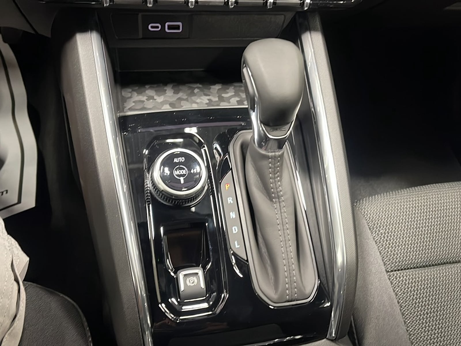 2026 GMC Canyon Elevation - Photo 12