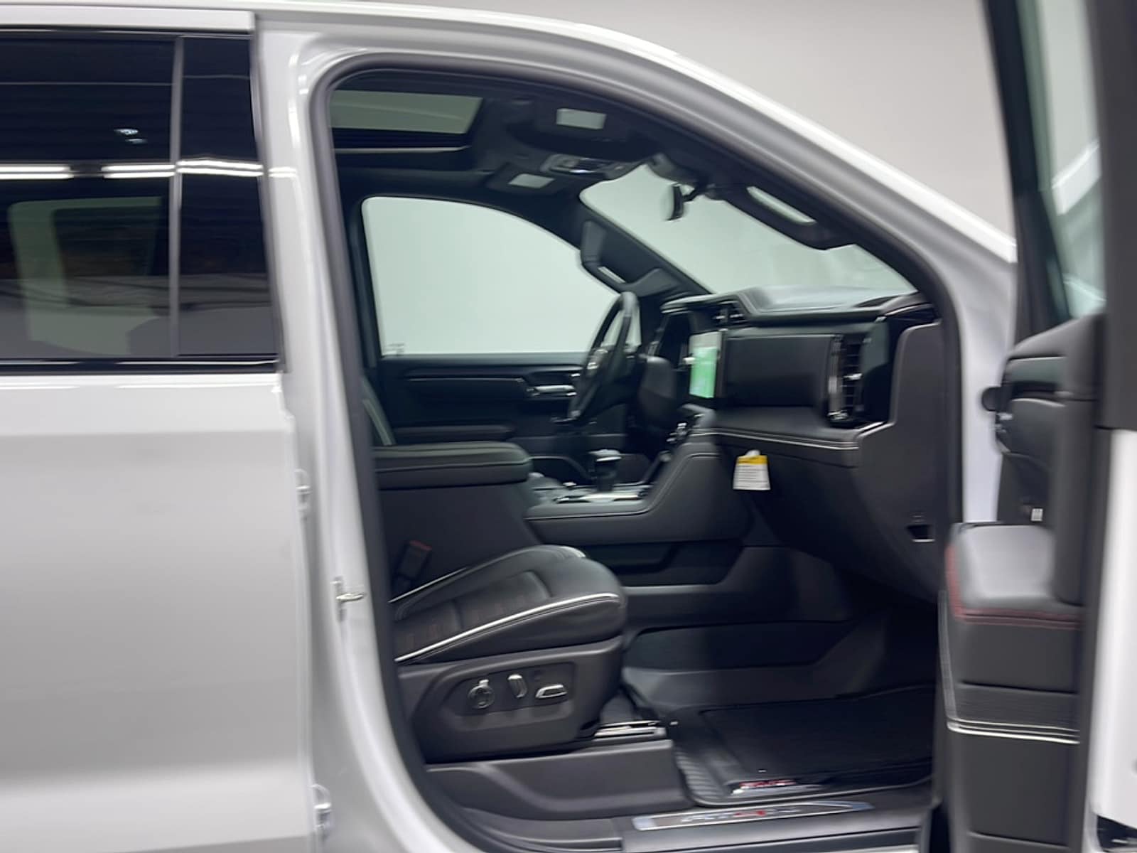2026 GMC Sierra 1500 AT4X - Photo 22