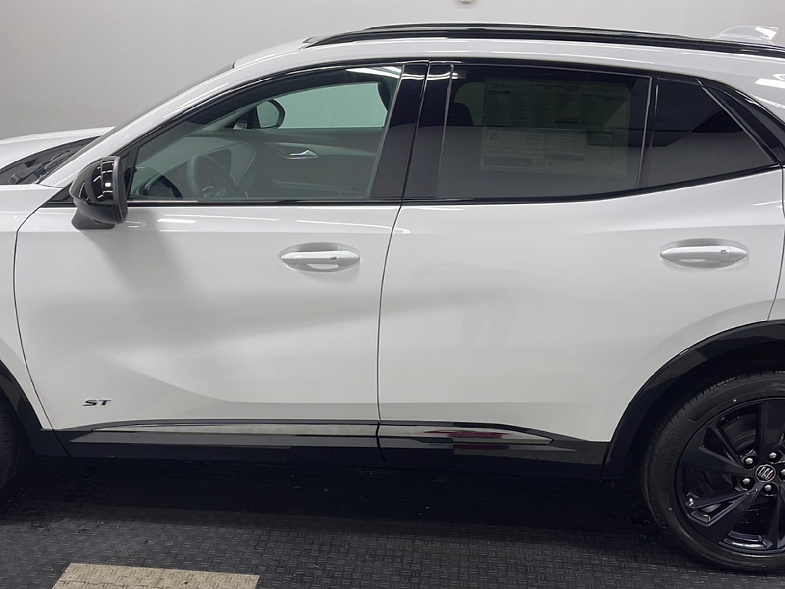 2026 Buick Envision Sport Touring - Photo 15