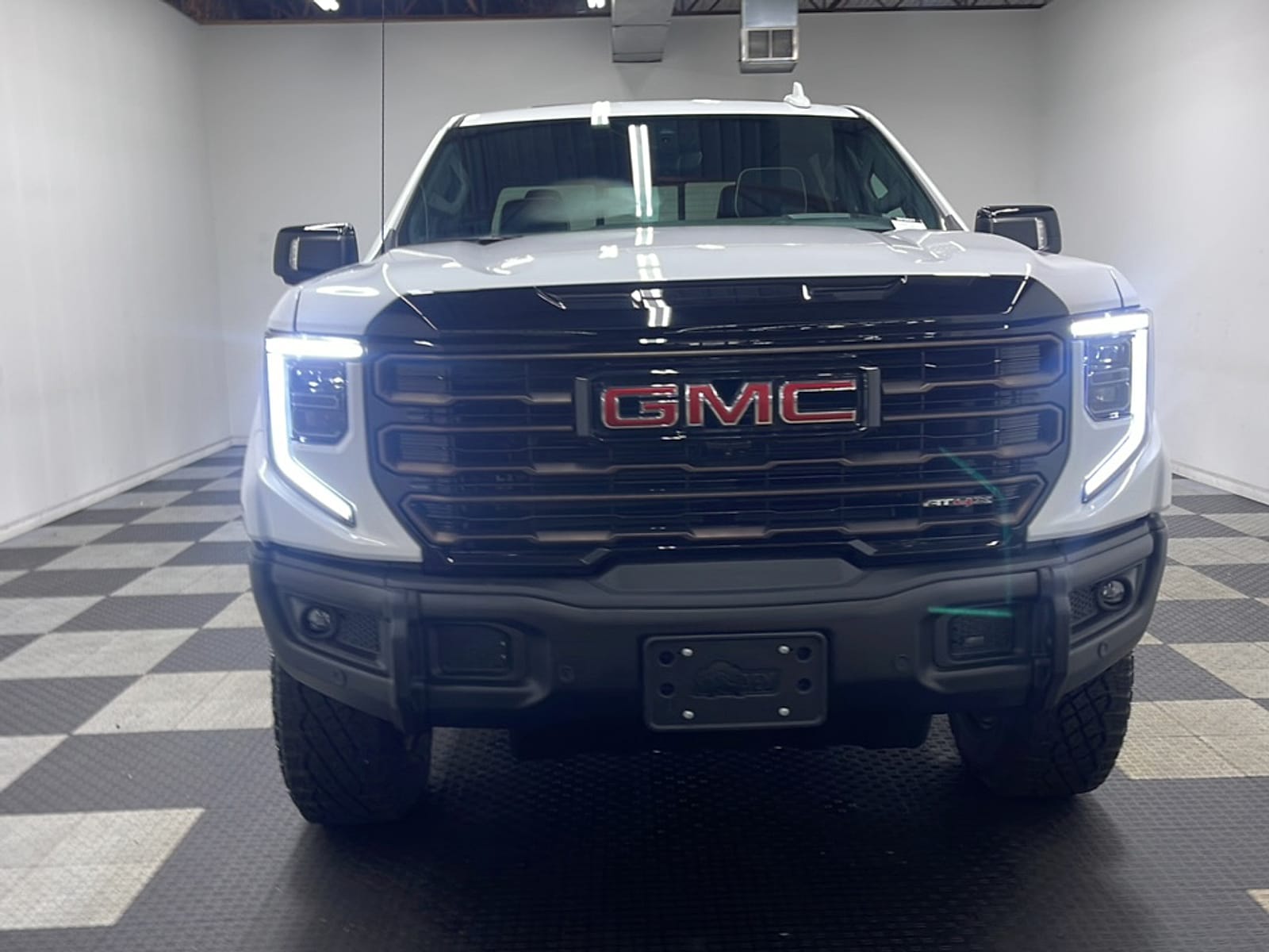 2026 GMC Sierra 1500 AT4X - Photo 25