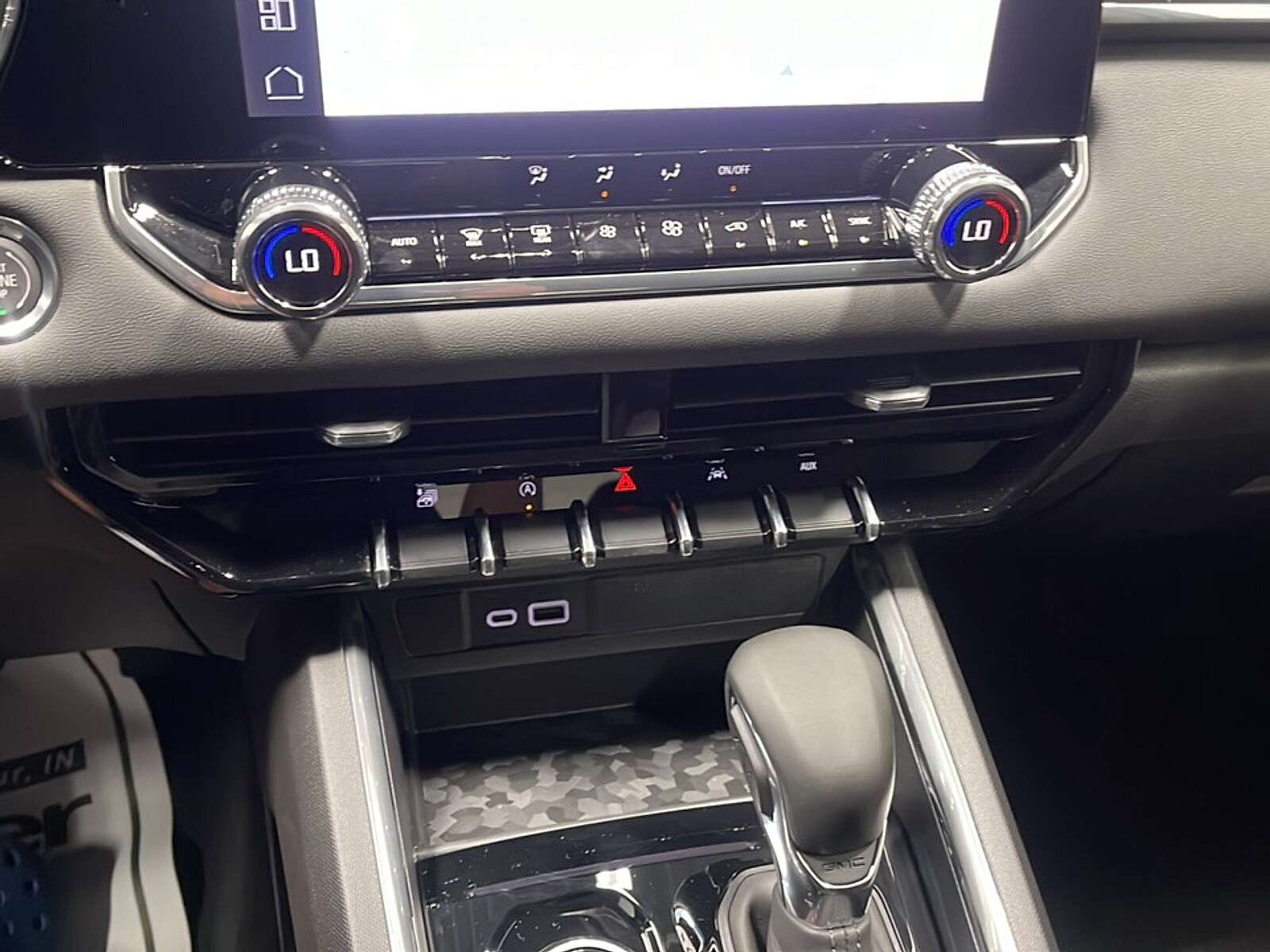 2026 GMC Canyon Elevation - Photo 11