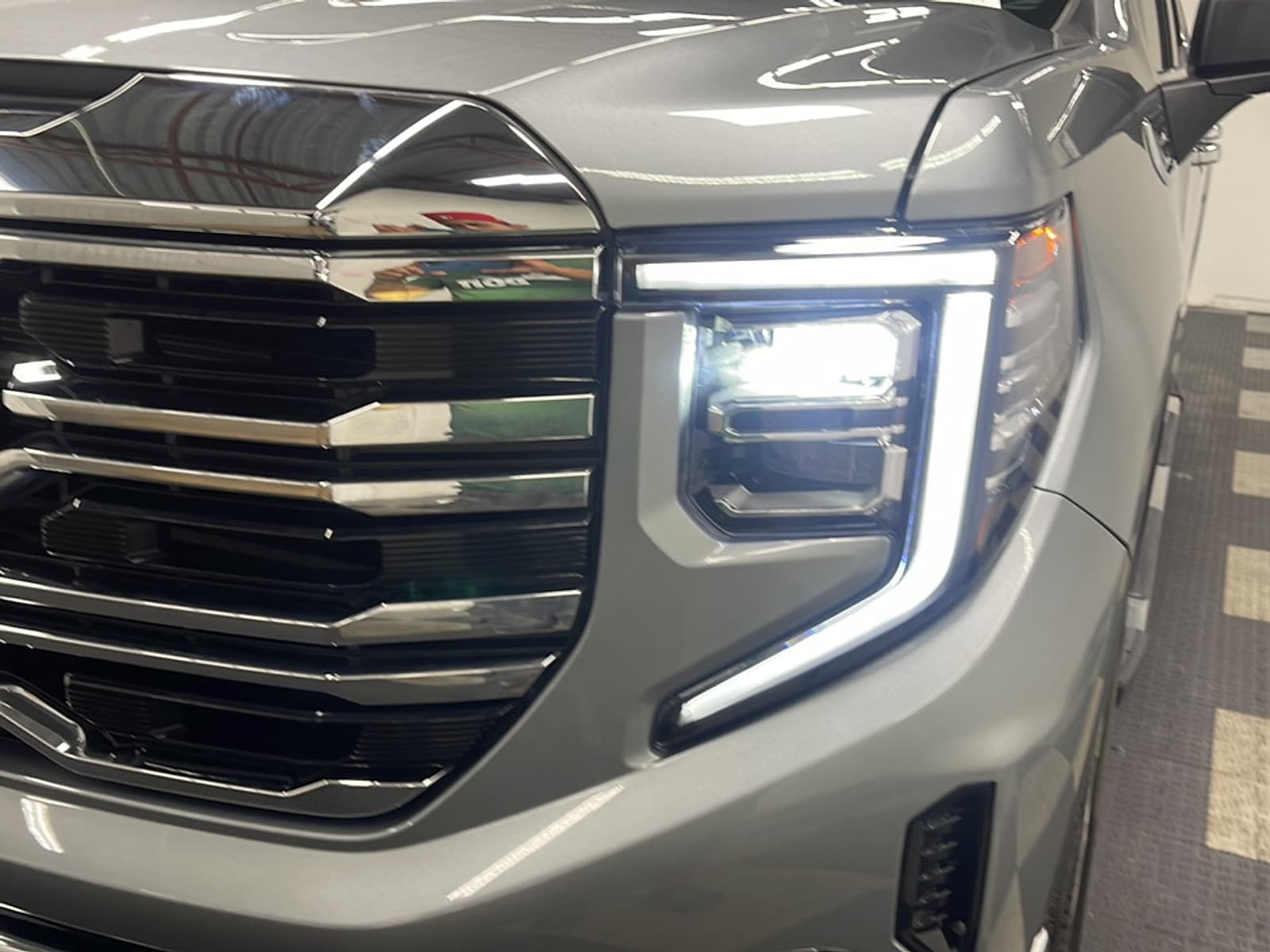 2026 GMC Sierra 1500 SLT - Photo 26