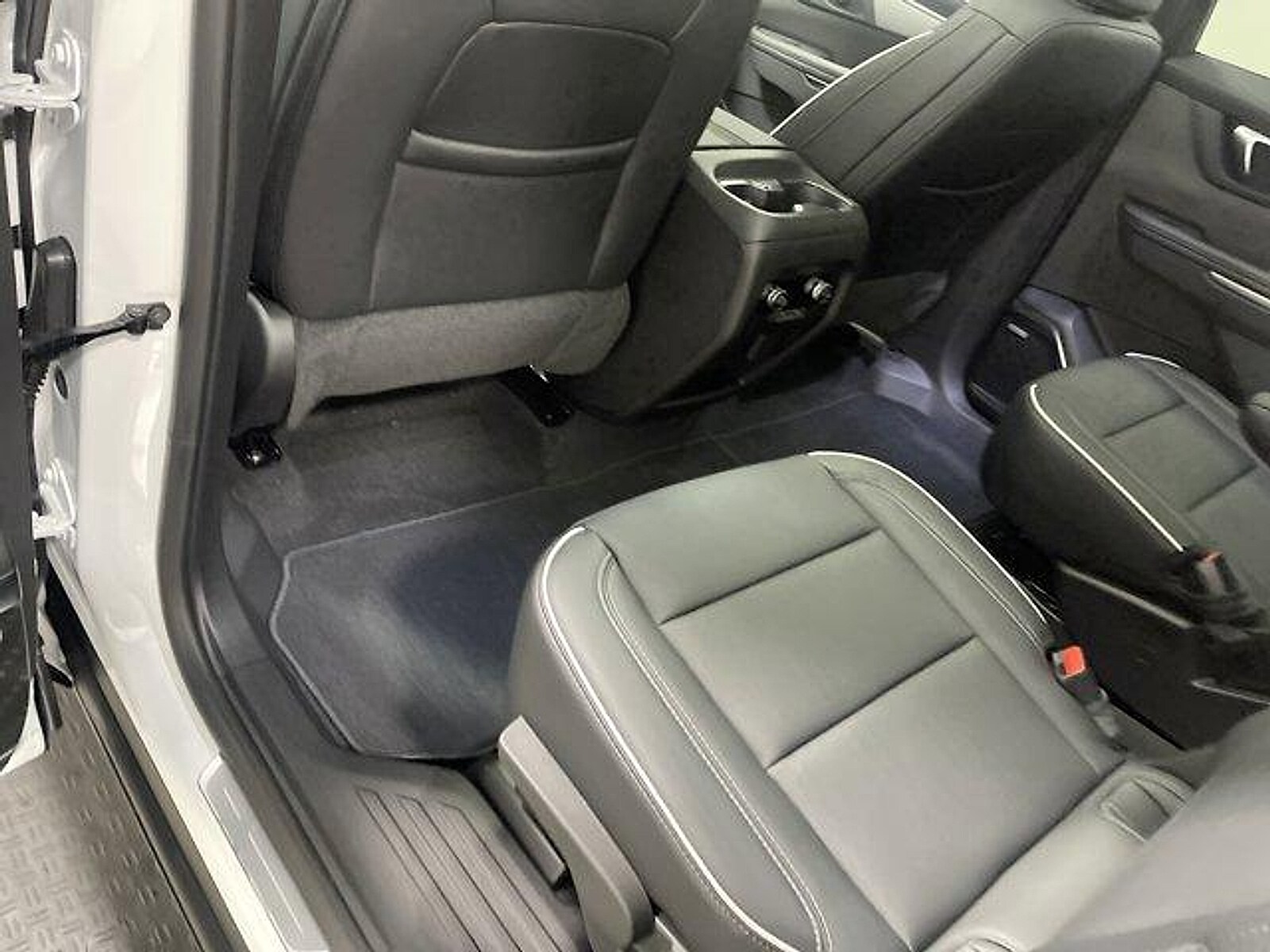 2026 Buick Enclave Preferred - Photo 12
