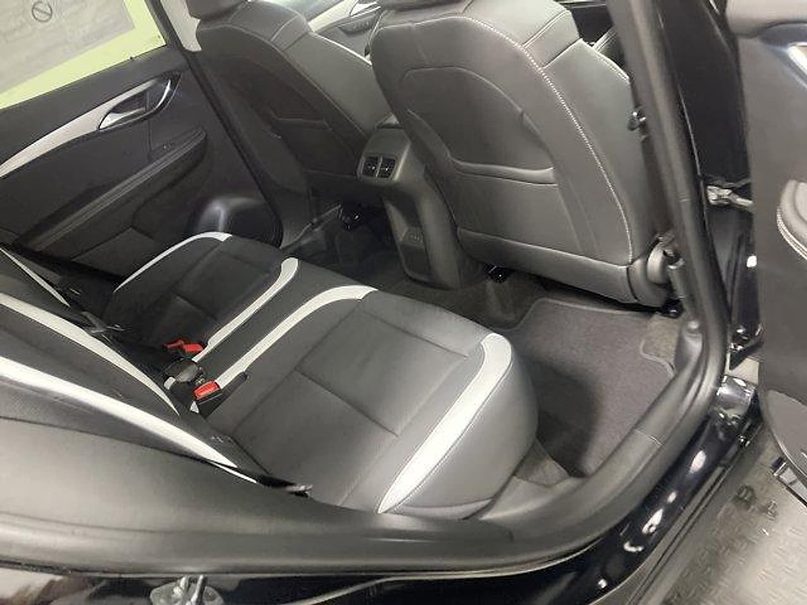2026 Buick Envision Sport Touring - Photo 16