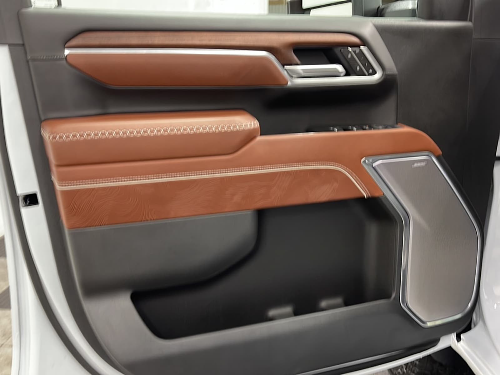 2026 GMC Sierra 2500HD Denali Ultimate - Photo 14