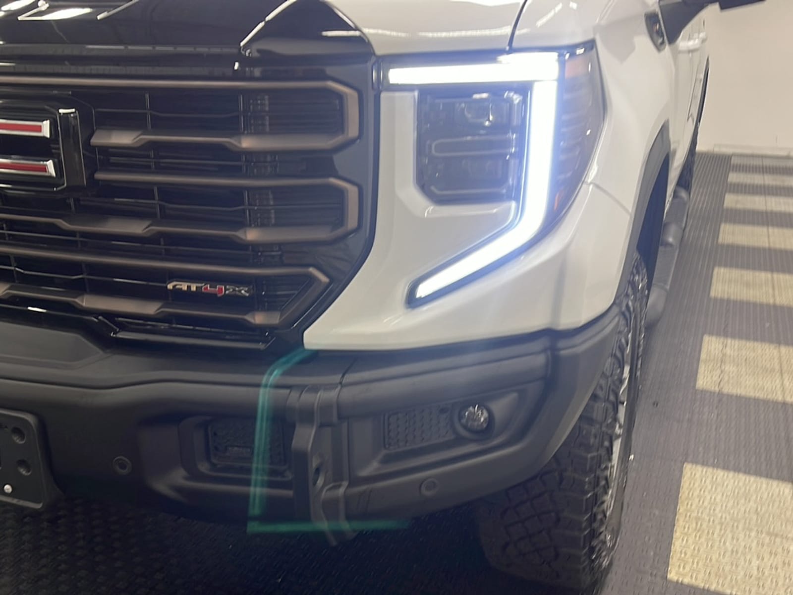 2026 GMC Sierra 1500 AT4X - Photo 27
