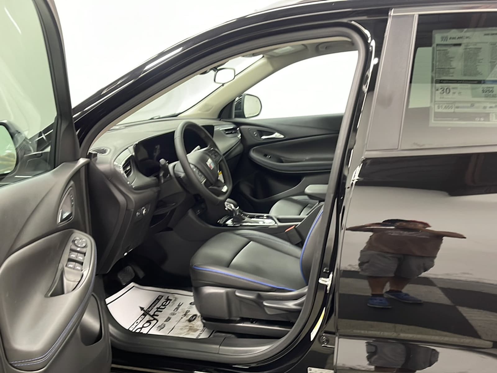 2026 Buick Encore GX Sport Touring - Photo 2