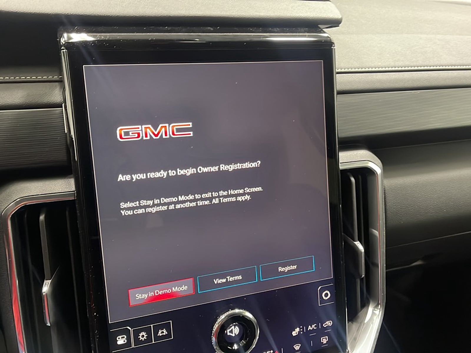 2026 GMC Acadia Elevation - Photo 8