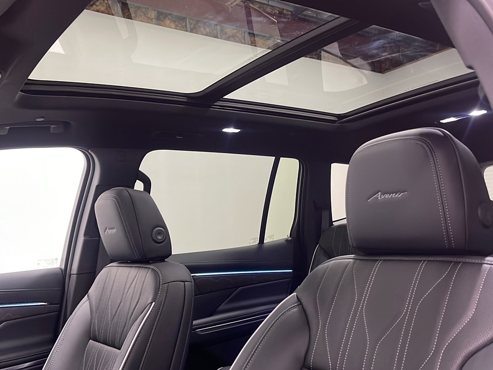 2027 Buick Enclave Avenir - Photo 13