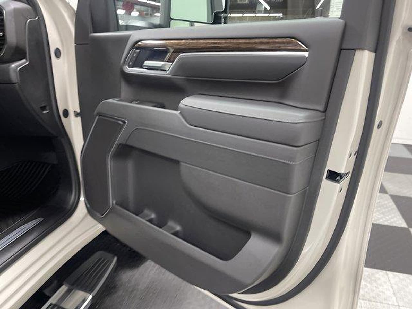 2026 GMC Sierra 2500HD SLE - Photo 17