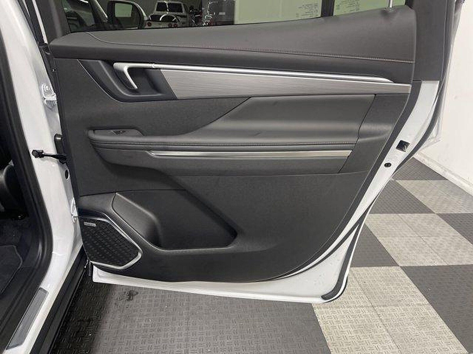 2026 Buick Enclave Preferred - Photo 14