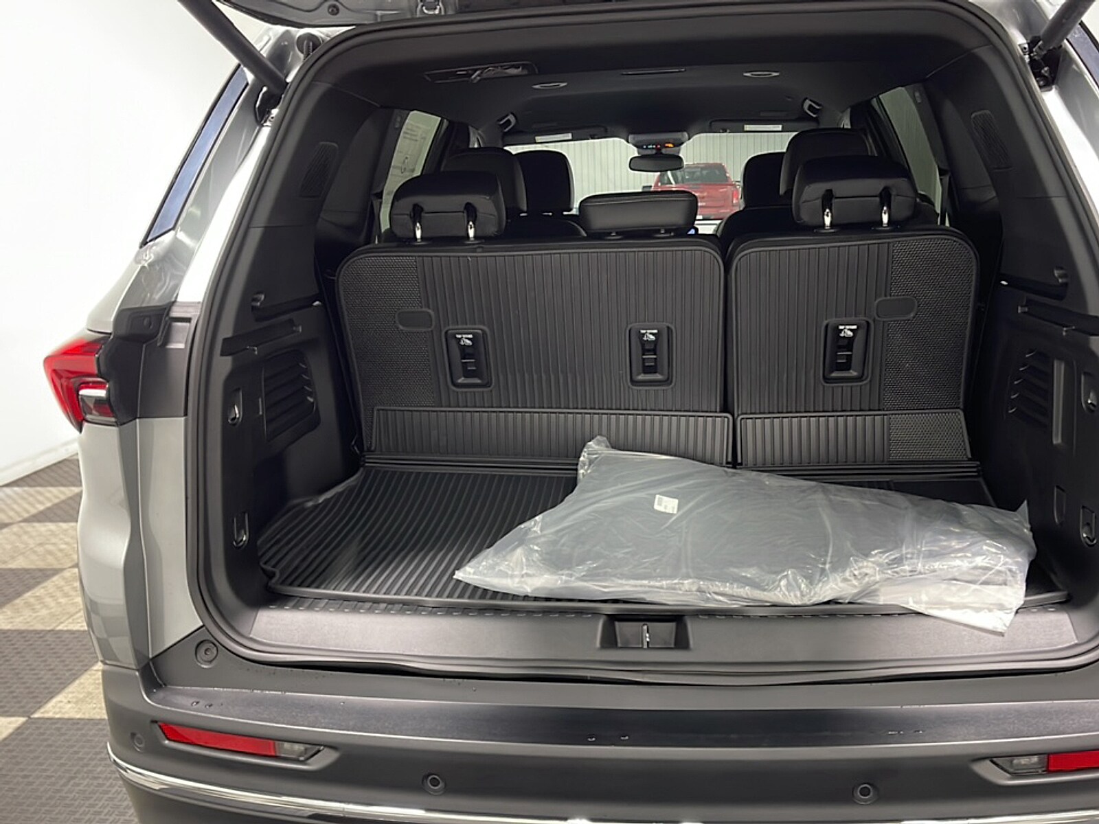2026 Buick Enclave Preferred - Photo 17