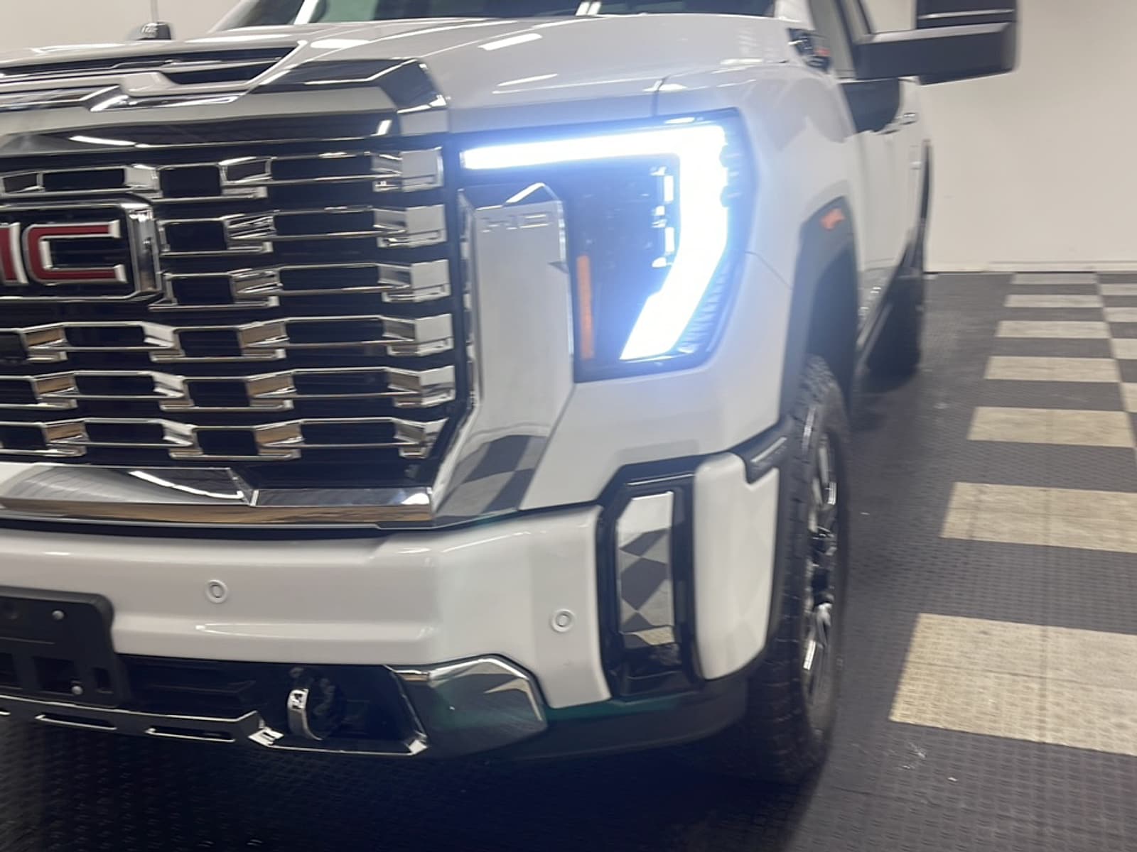 2026 GMC Sierra 2500HD Denali - Photo 27