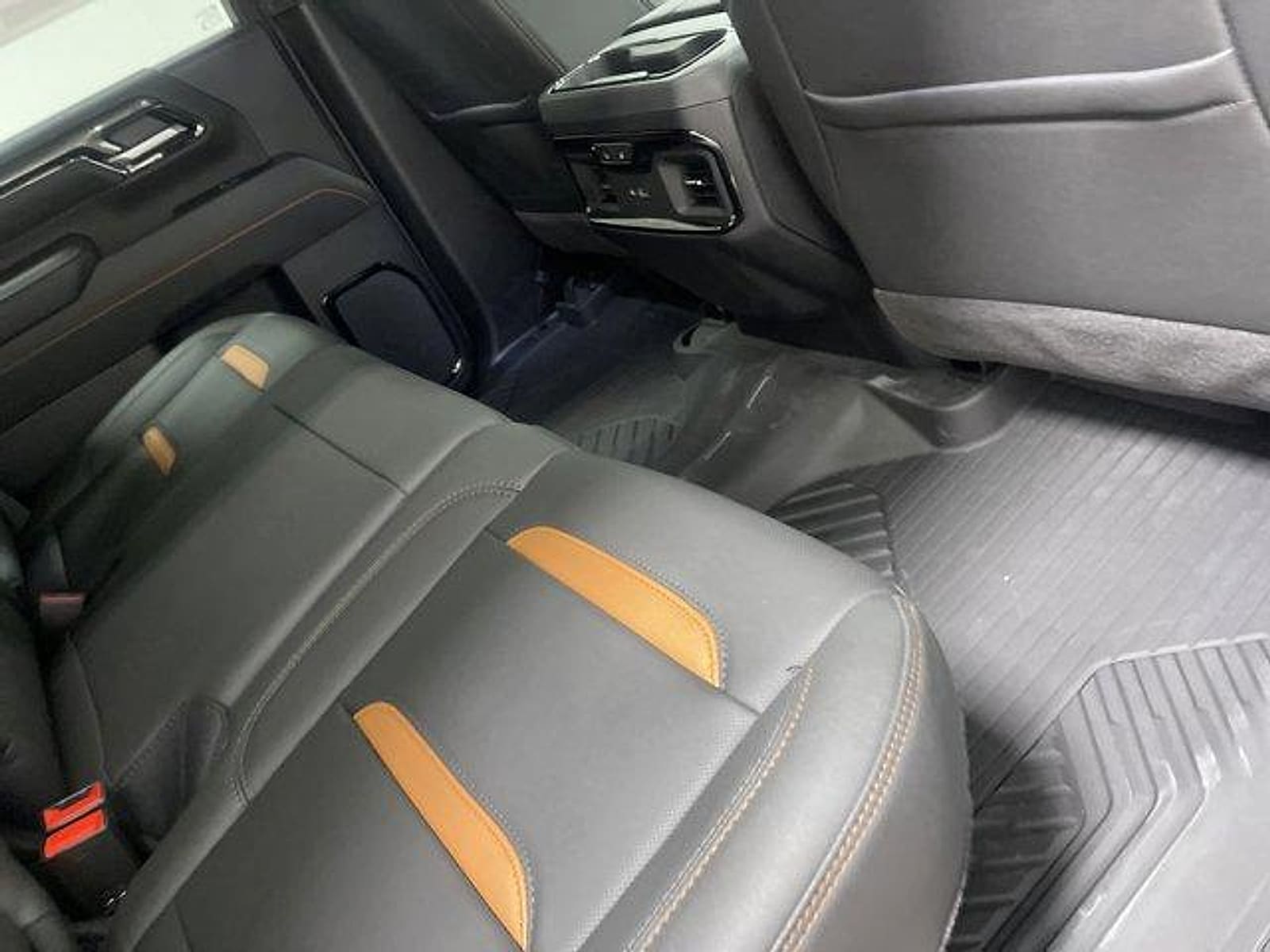 2026 GMC Sierra 2500HD AT4 - Photo 15