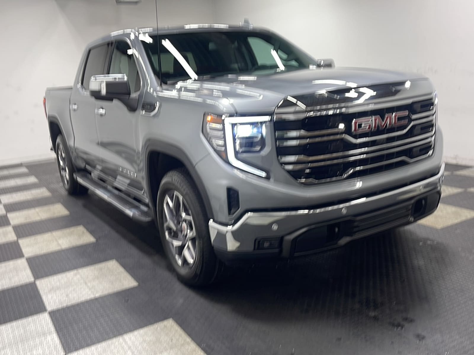 2026 GMC Sierra 1500 SLT - Photo 23