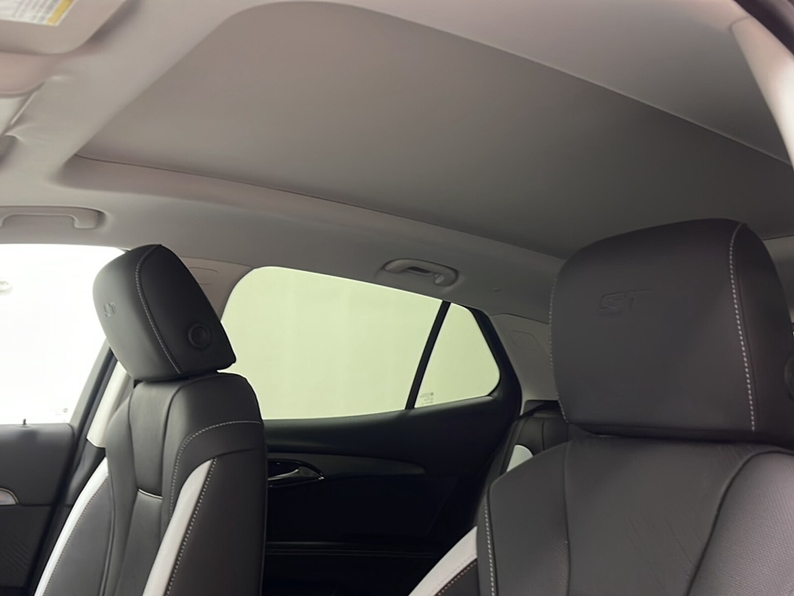 2026 Buick Envision Sport Touring - Photo 13