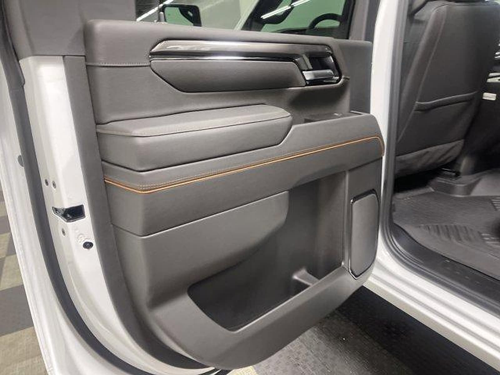 2026 GMC Sierra 2500HD AT4 - Photo 11