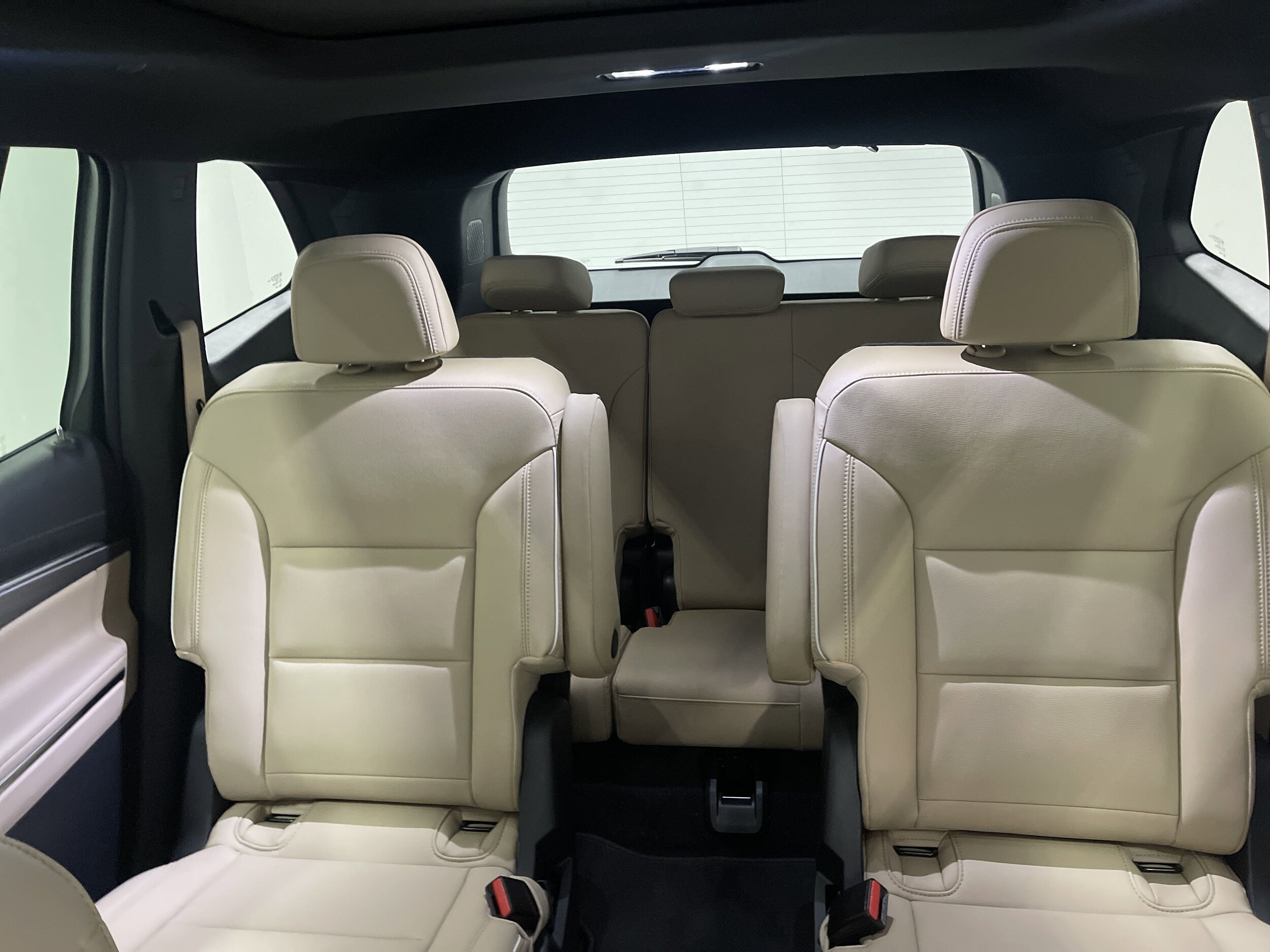 2025 Buick Enclave Preferred photo 2