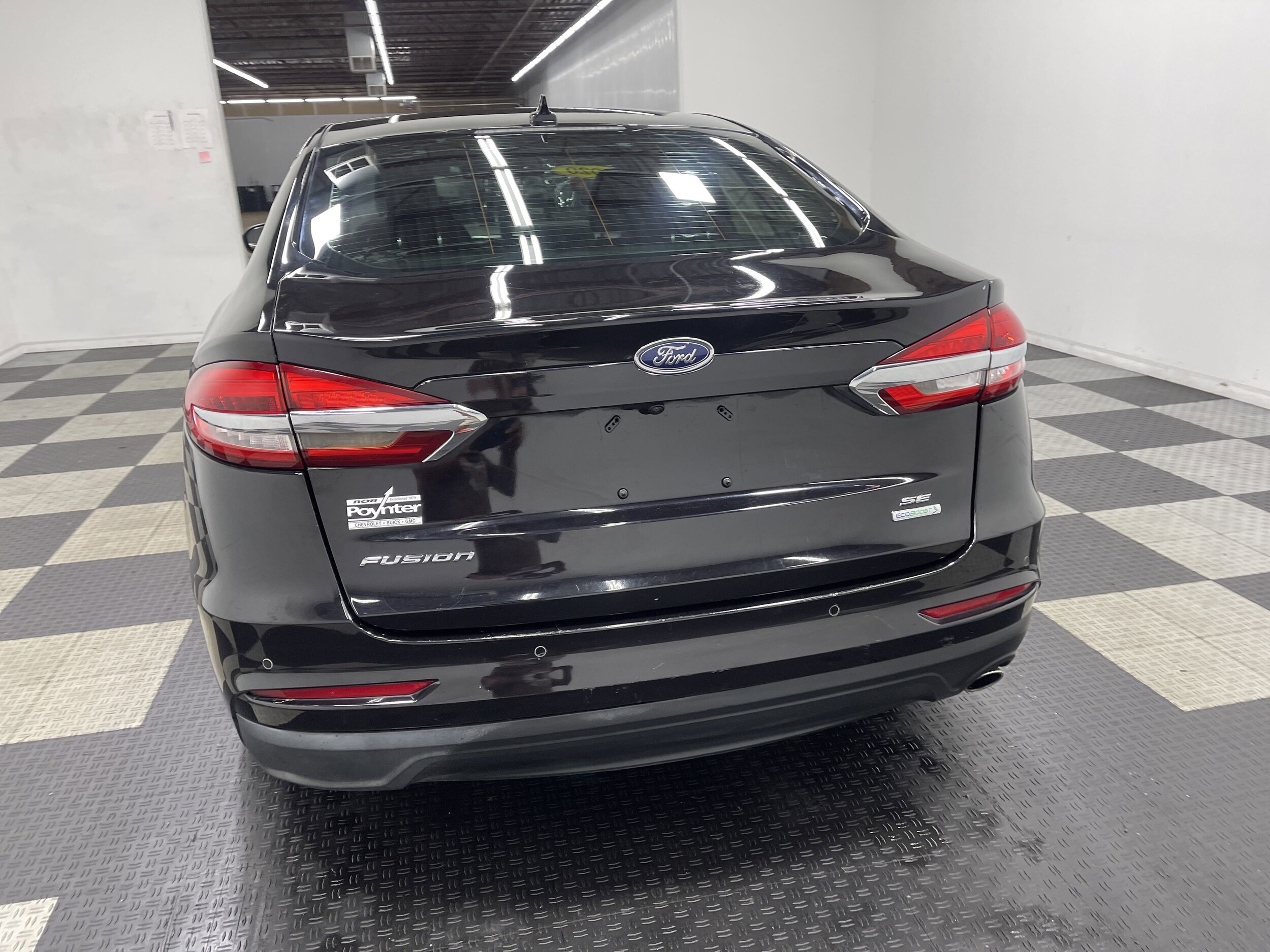 2020 Ford Fusion SE photo 3